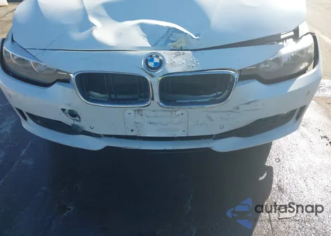 2015 BMW 328I xDrive z USA, uszkodzony, nr VIN WBA3B5C58FF960584